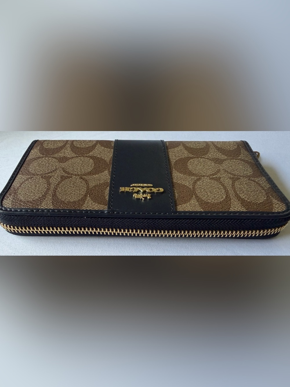 COACH Wallet Accordion Zip in Signature Canvas NWOT Black/Tan - Picture 6 of 8